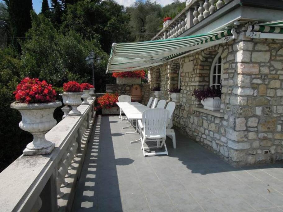 Villa Pinetina Гарньяно Экстерьер фото